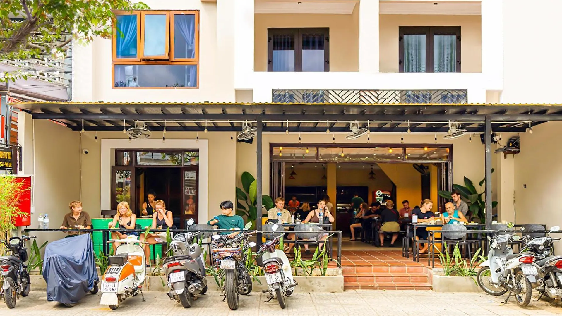 Harmony Old Town Hostel And Pool Bar Hoi An